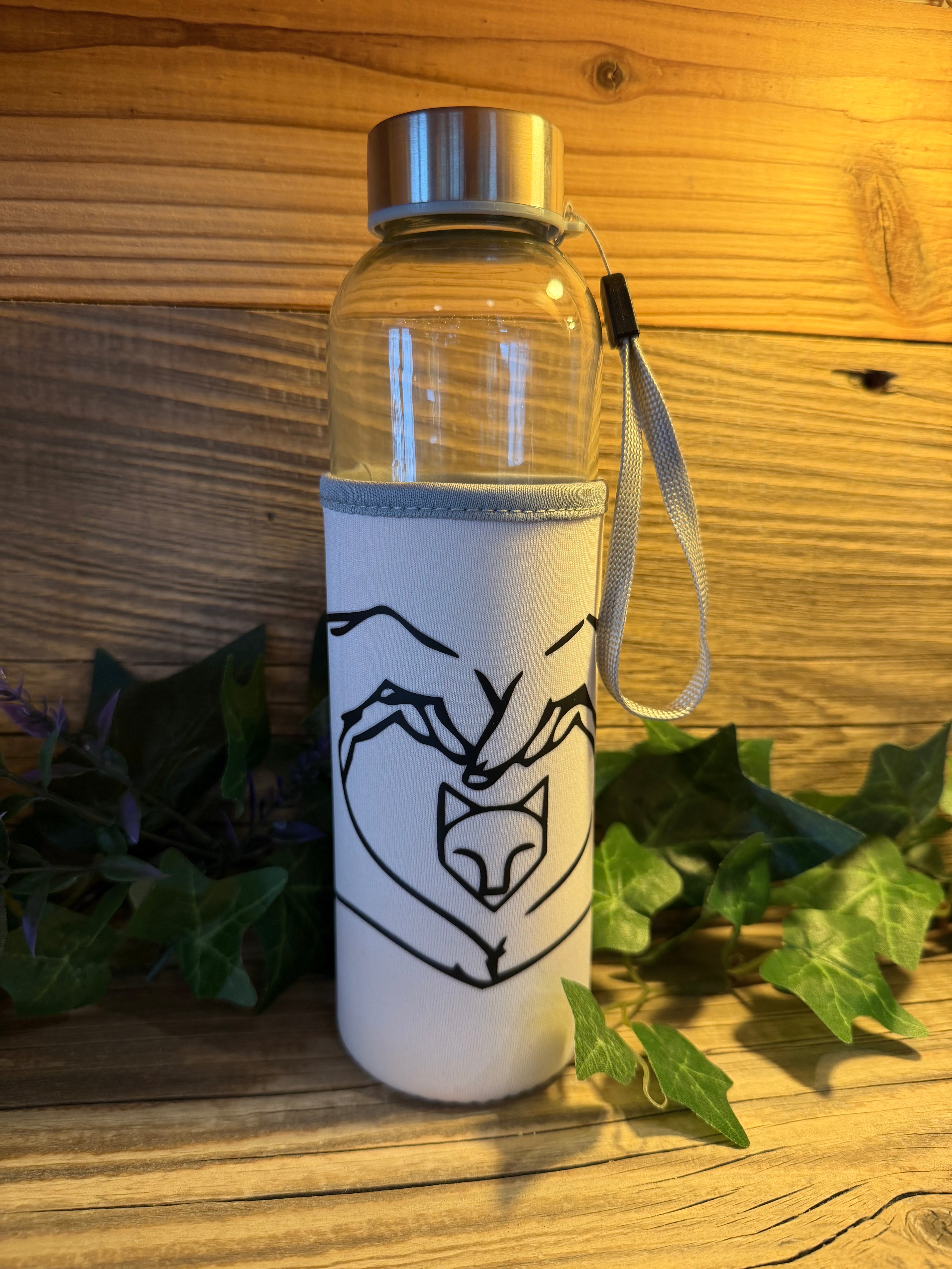 Glasflasche mit beiger Schutzhülle – Tierrettershop